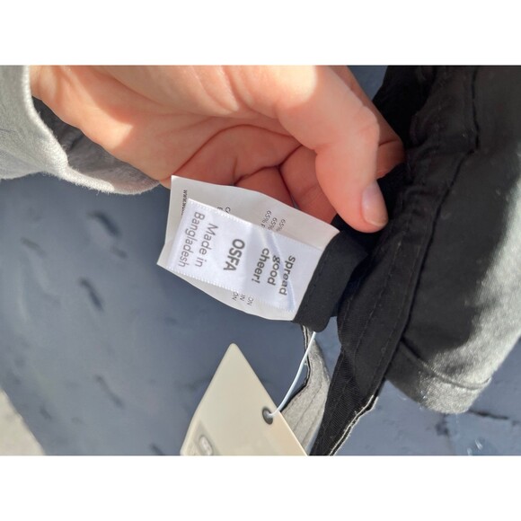 black scrub cap - Picture 4 of 7